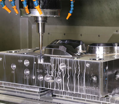 高光沢・溶接ラインフリー射出成形技術