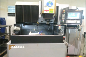 ワイヤーカット・放電加工機